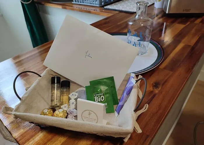 Déco Vintage - 5mn Du Centre - Tv Connectée